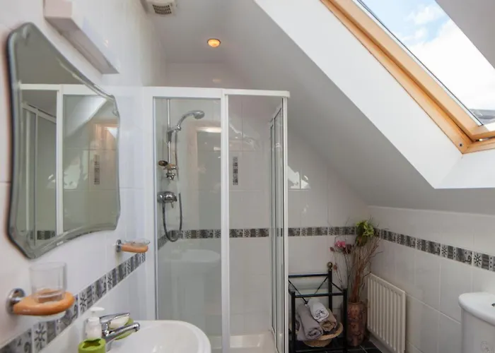 Farnaught House * Westport