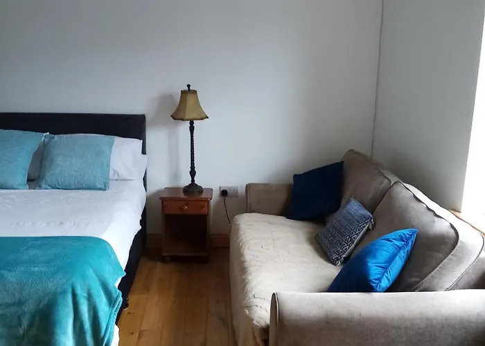 Farnaught House Homestay